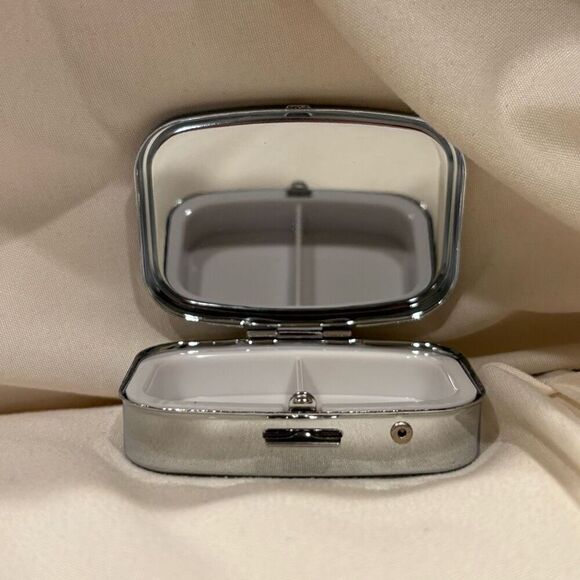 Lilo & Stitch Travel Pill Box 2 Compartment Decorative Medicine Pill Case NEW - Picture 5 of 5